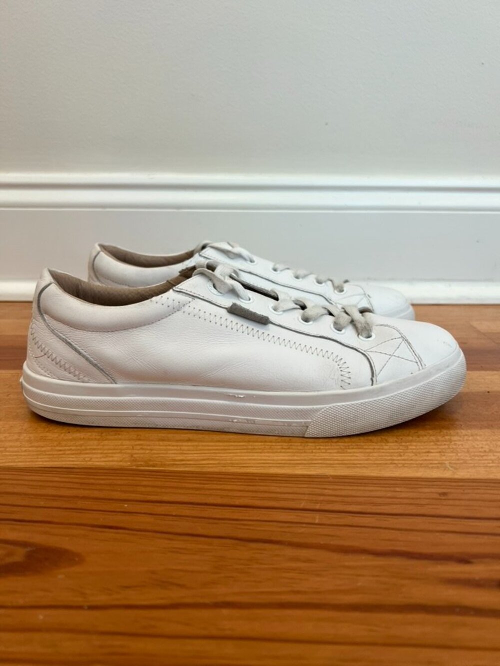 Taos Plim Soul Lux Sneakers Womens 9.5 White Leather PLX Lace Up Casual Comfort